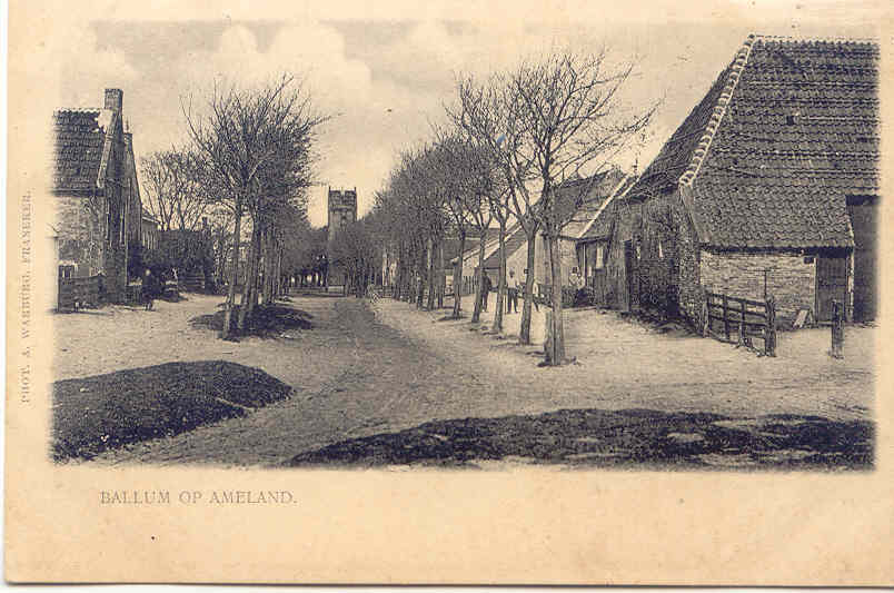 Ballum boerderij aan onverharde weg