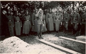 Begrafenis Duitse soldaat.met erewachtjpg