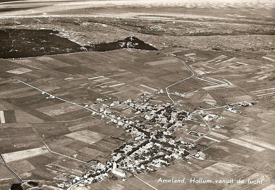 Hollum vanuit de lucht