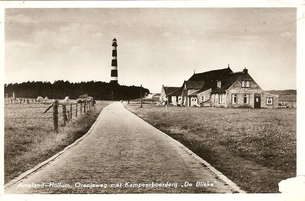 Oranjeweg met Kampeerboerderij De Blieke