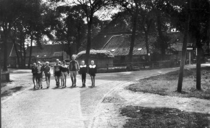 ploegschaar kinderen torenstraat 1964